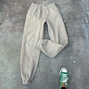 Brandy Melville Rosa sweatpants